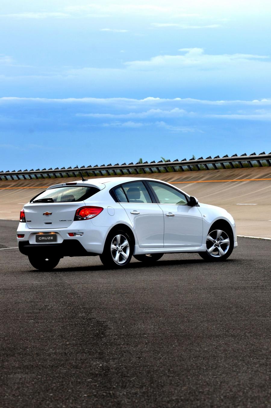  Chevrolet Cruze Sport6 2012 года  (фото 55 из 63)